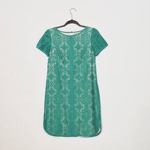 Adrianna papel dress